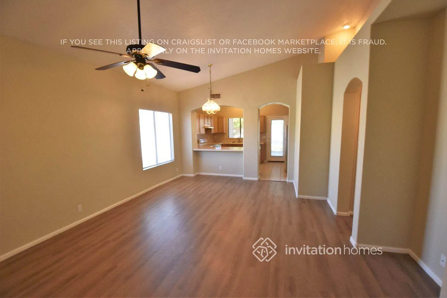 8934 W Paradise Dr Peoria, AZ 85345 — Photo 3