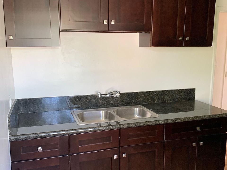 1st image of 240 N Jackson St APT 2
