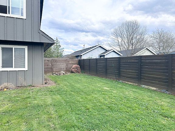 4th image of 4114 SE 91st Ave #0