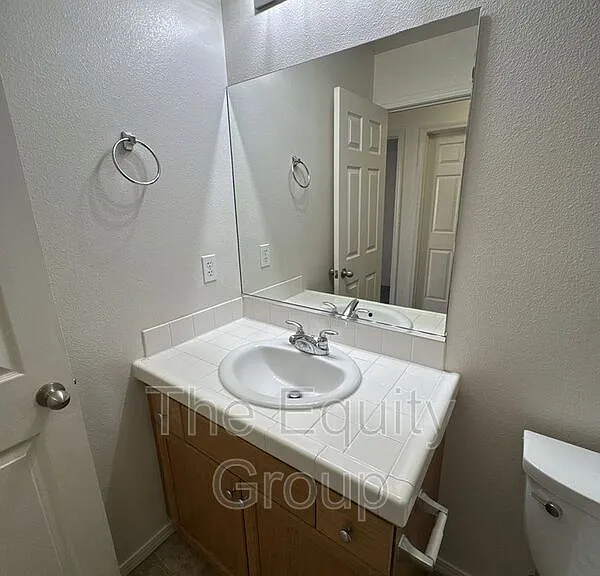 4203 W Walnut Ave #C — Photo 11