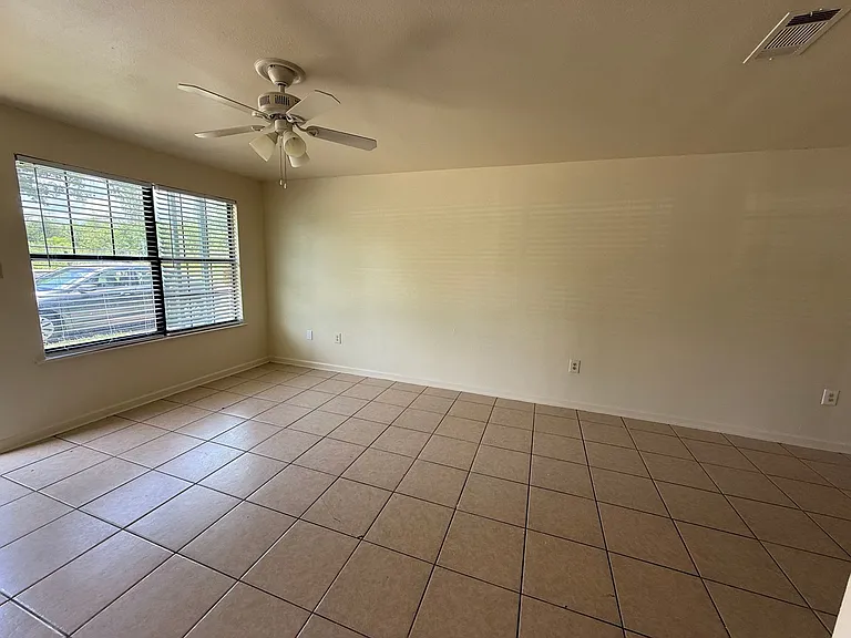 2059 Mariner Dr — Photo 7