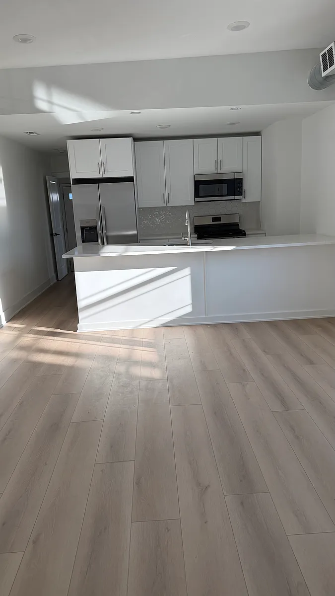 Building Photo - 2455 S 3rd St #2