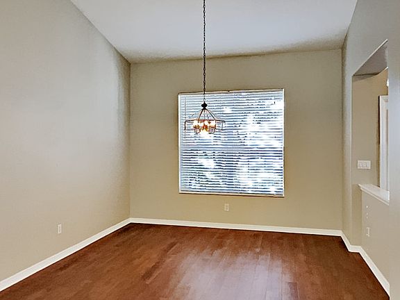 5th image of 5925 Cherry Oak Dr