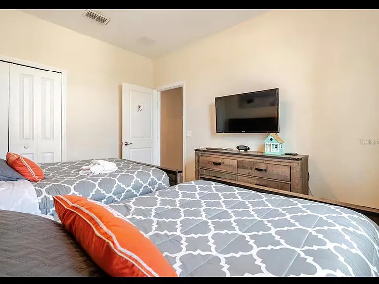 354 Captiva Dr — Photo 24