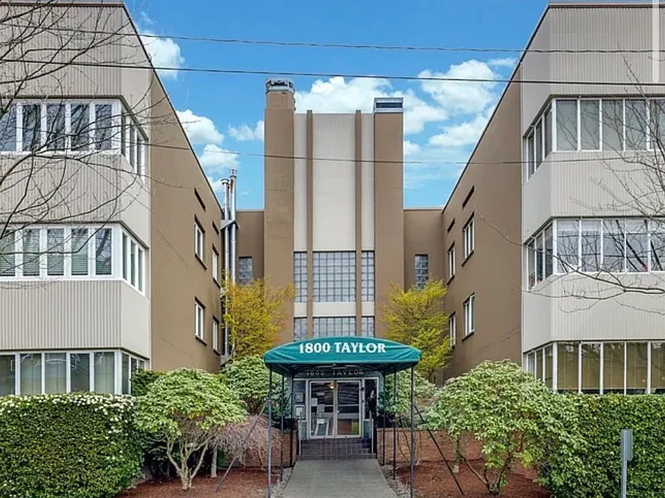 1800 Taylor Ave N #104