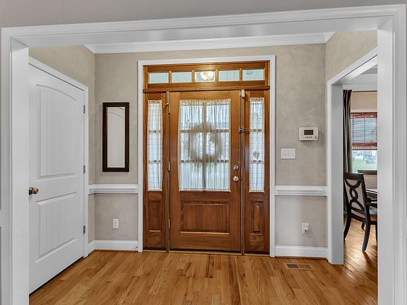 5th image of 71 Smithsanders Ct