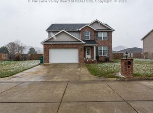 190 Baker Dr, Winfield, WV 25213