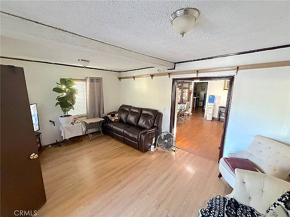 3rd image of 220 E Avenue 38