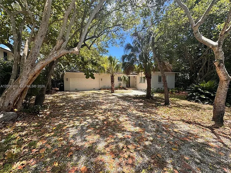 5930 SW 80th St — Photo 1