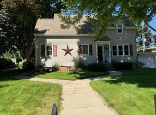 706 Beaver St, Beaver Dam, WI 53916