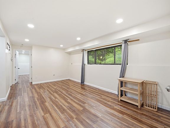 2nd image of 3 Brookside Drive #3