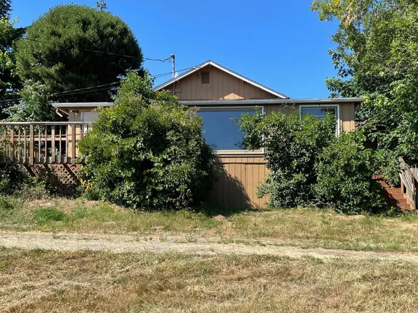70453 Nick Thomas Rd, Rainier, OR 97048