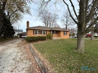 3341 Seaman Rd, Oregon, OH 43616