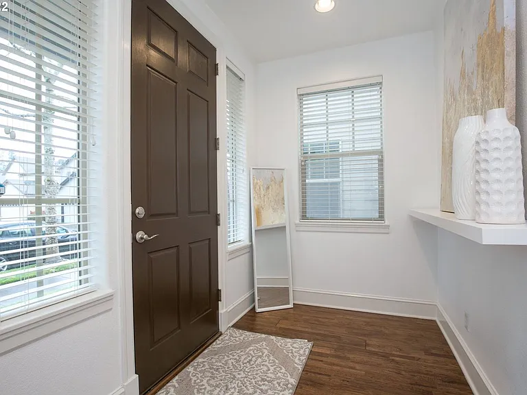 17335 SW Montague Way — Photo 5
