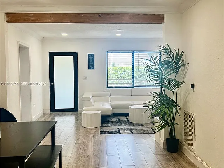 12040 N Miami Ave — Photo 5
