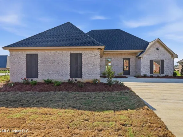 139 Palace Xing, Flowood, MS 39232