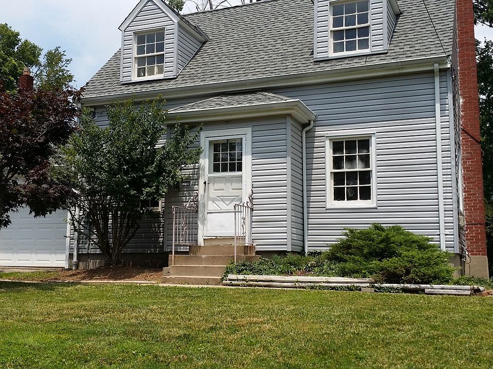 1st image of 3928 Standish Ave