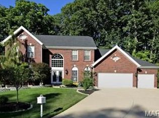 16748 Highland Summit Dr, Ballwin, MO 63011