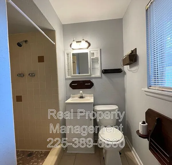 1875 Lombard Dr — Photo 14