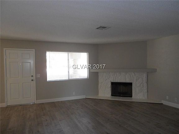 5th image of 937 Sulphur Springs Ln Unit 202