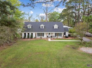 8007 False River Rd, Oscar, LA 70762