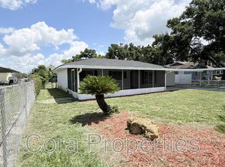 825 Avenue Y NW, Winter Haven, FL 33881