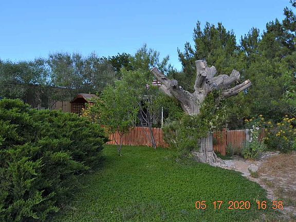 4th image of 803 E 19th St