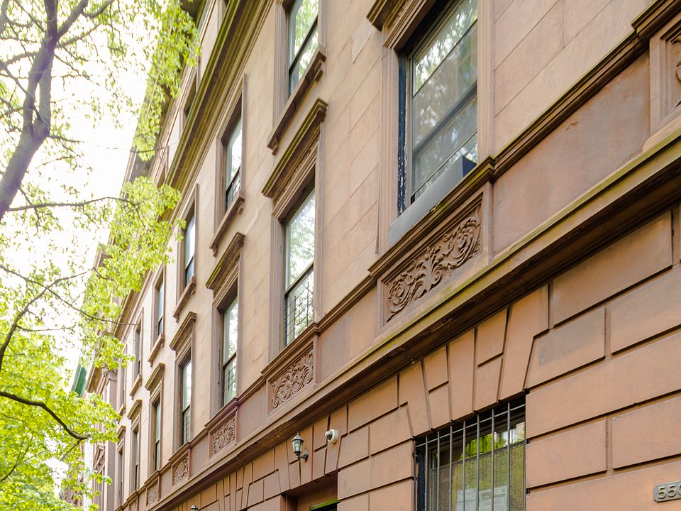Building Photo 3