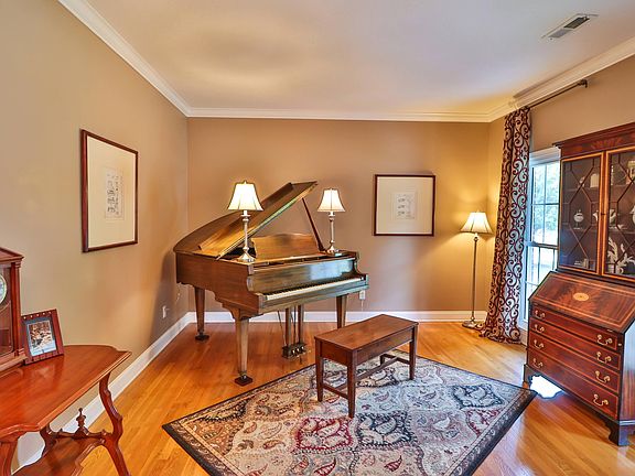 5th image of 701 Lake Vista Ln #3