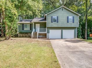121 Westwood Dr, Dallas, GA 30132