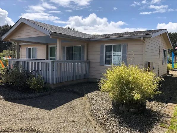 1402 102nd Lane, Long Beach, WA 98631