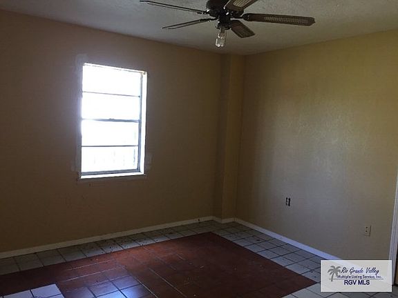 4th image of 2514 Mamie Dr