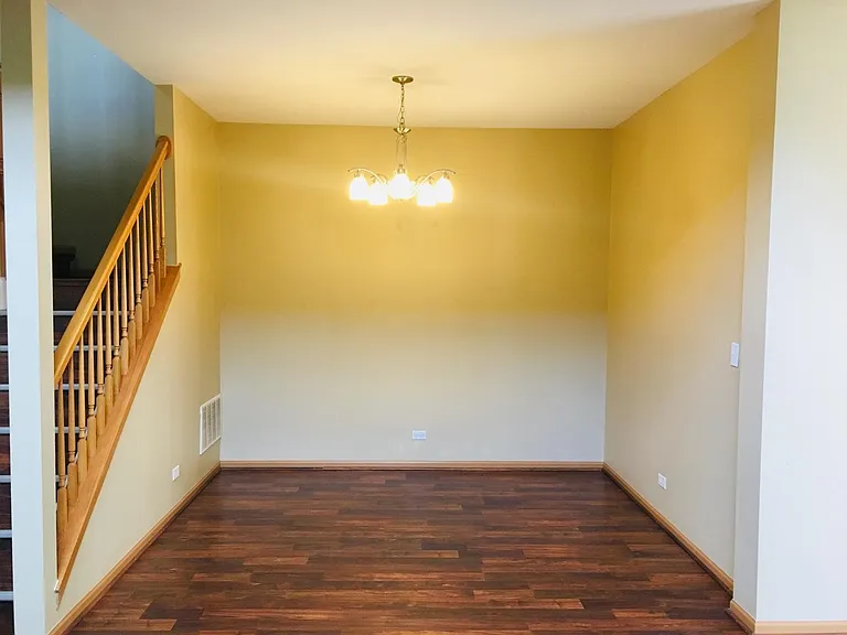 503 Heritage Ct — Photo 8