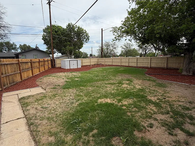 1621 W 82nd Pl — Photo 26