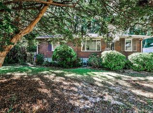 878 Scott Cir, Decatur, GA 30033