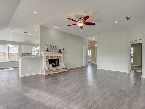 3rd image of 5505 Petalwood Dr