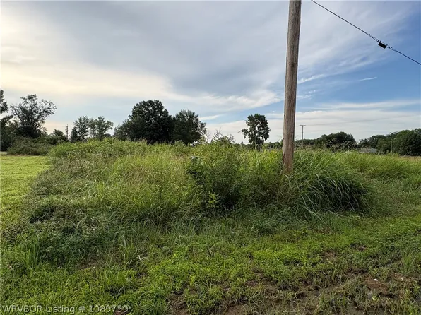 Na N Dogwood St, Sallisaw, OK 74955