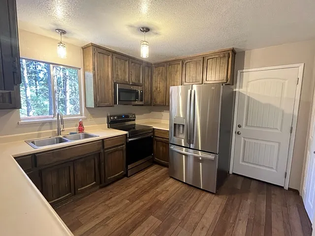 16931 Silver Dr S — Photo 4