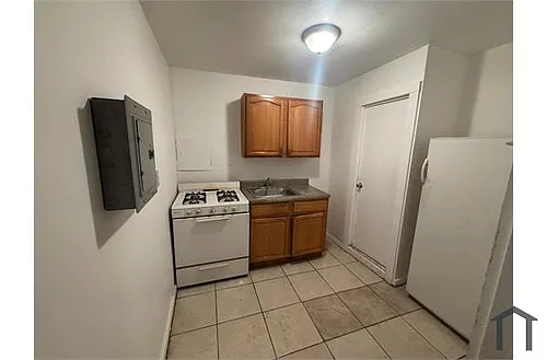 817 Summer Ave #1 Photo 1