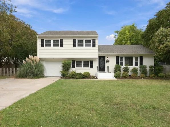 1733 Greenhouse Rd, Virginia Beach, VA 23455