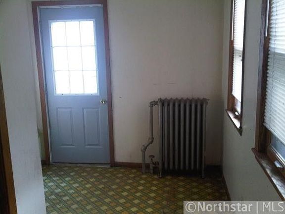 5th image of 666 Minnehaha Ave W