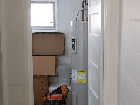 5th image of 1217 Walnut St