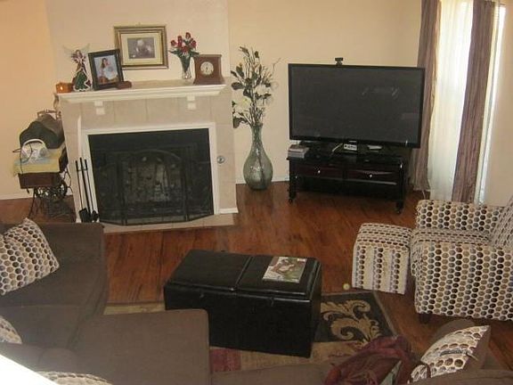 5th image of 1955 Trawood Dr APT 3