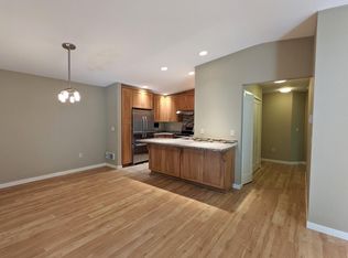 1318 Bellevue Way NE APT 1, Bellevue, WA 98004