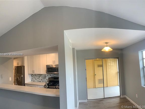 5th image of 15285 SW 107th Ln APT 206