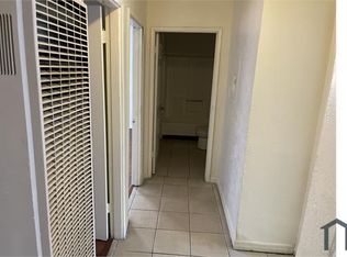 6609 S Broadway #A, Los Angeles, CA 90003