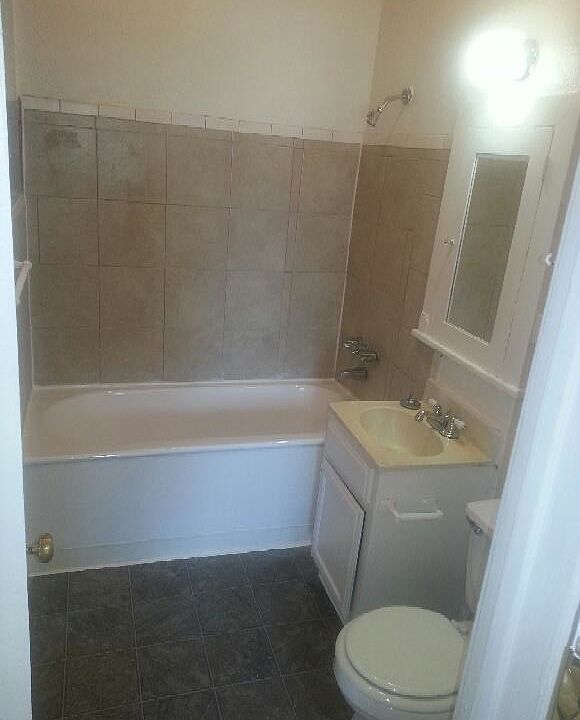 1st image of 4353 S Western Ave APT 6