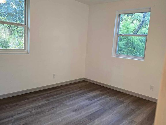 5th image of 1745 Hiram St #1