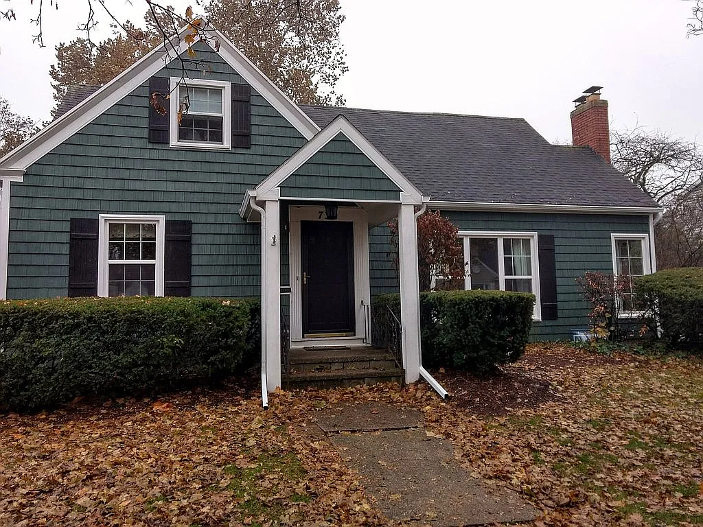 730 Chittenden Dr photo 1