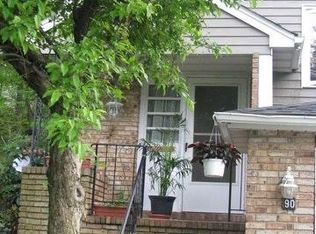 90 Stockton Ct, Morris Plains, NJ 07950